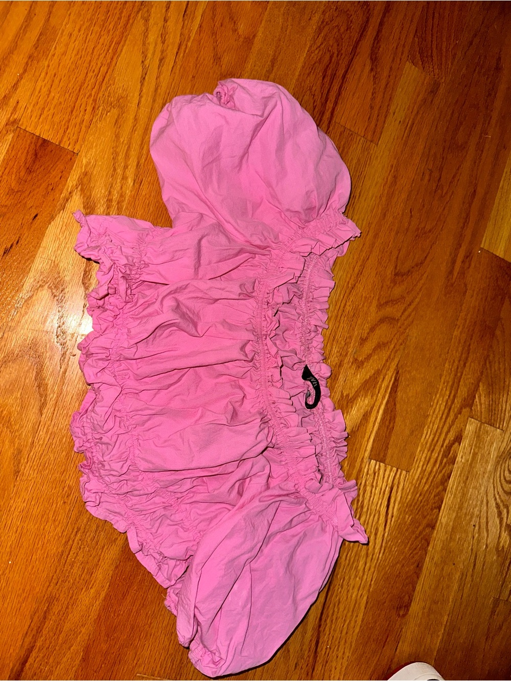 Pink Ruffled Off-Shoulder Crop Top - Picture 2 of 4